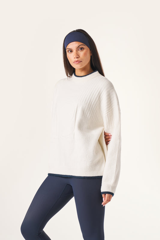 Contrast Tipping Premium Emblem Knit Jumper - Crème