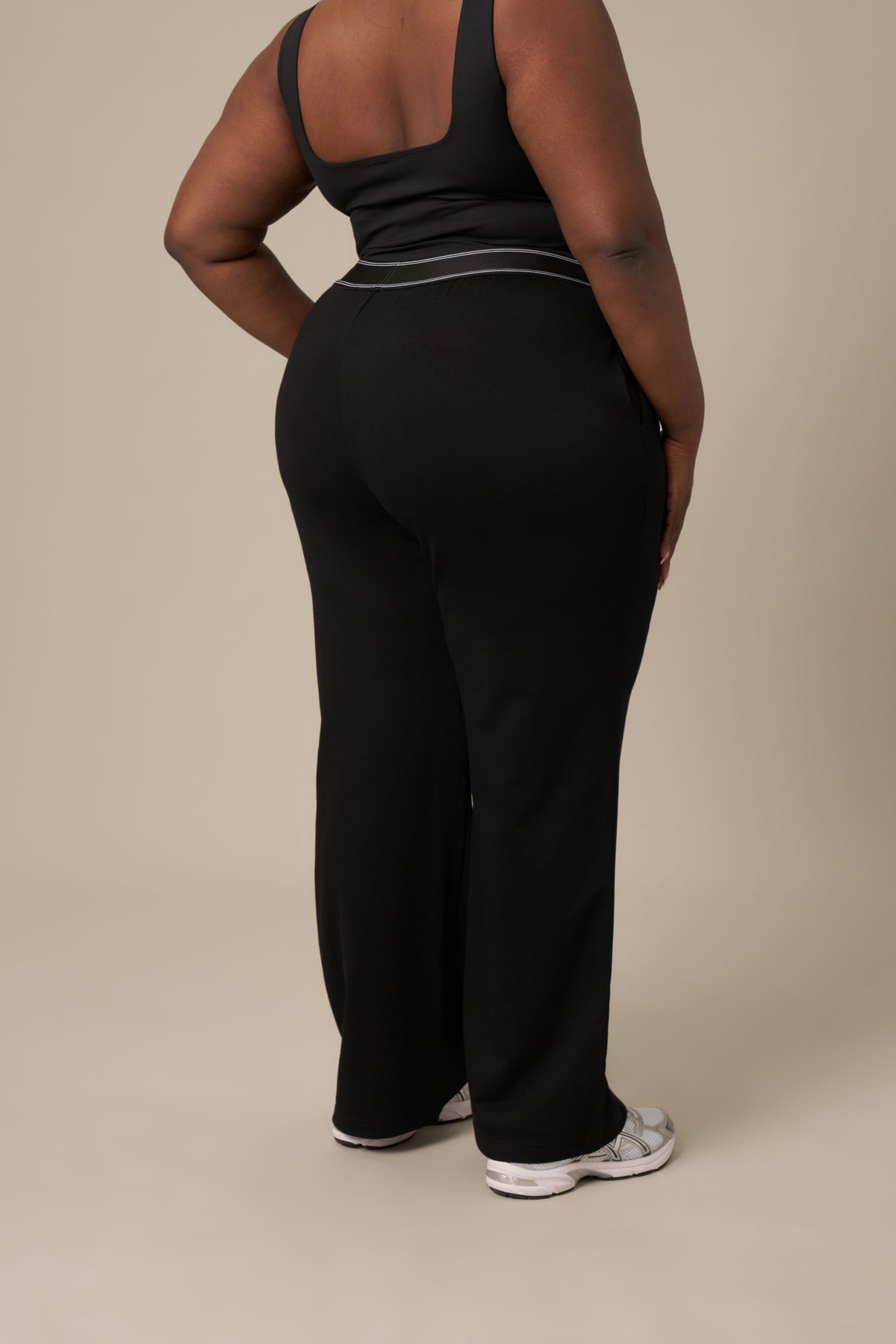 The Soft Touch Everyday Trousers - Core Black