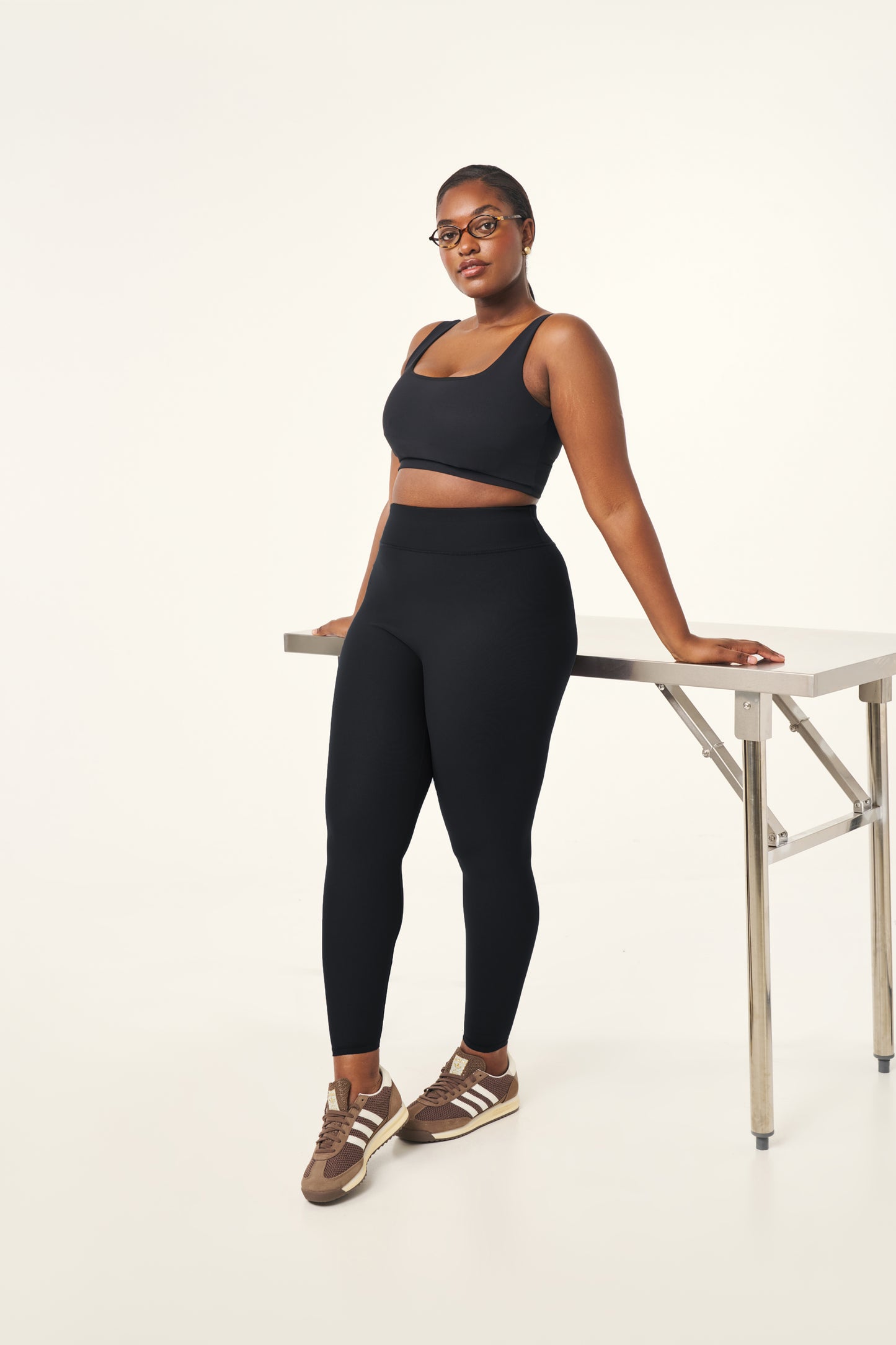 The Sculpt Built In Sports Bra - Core Black