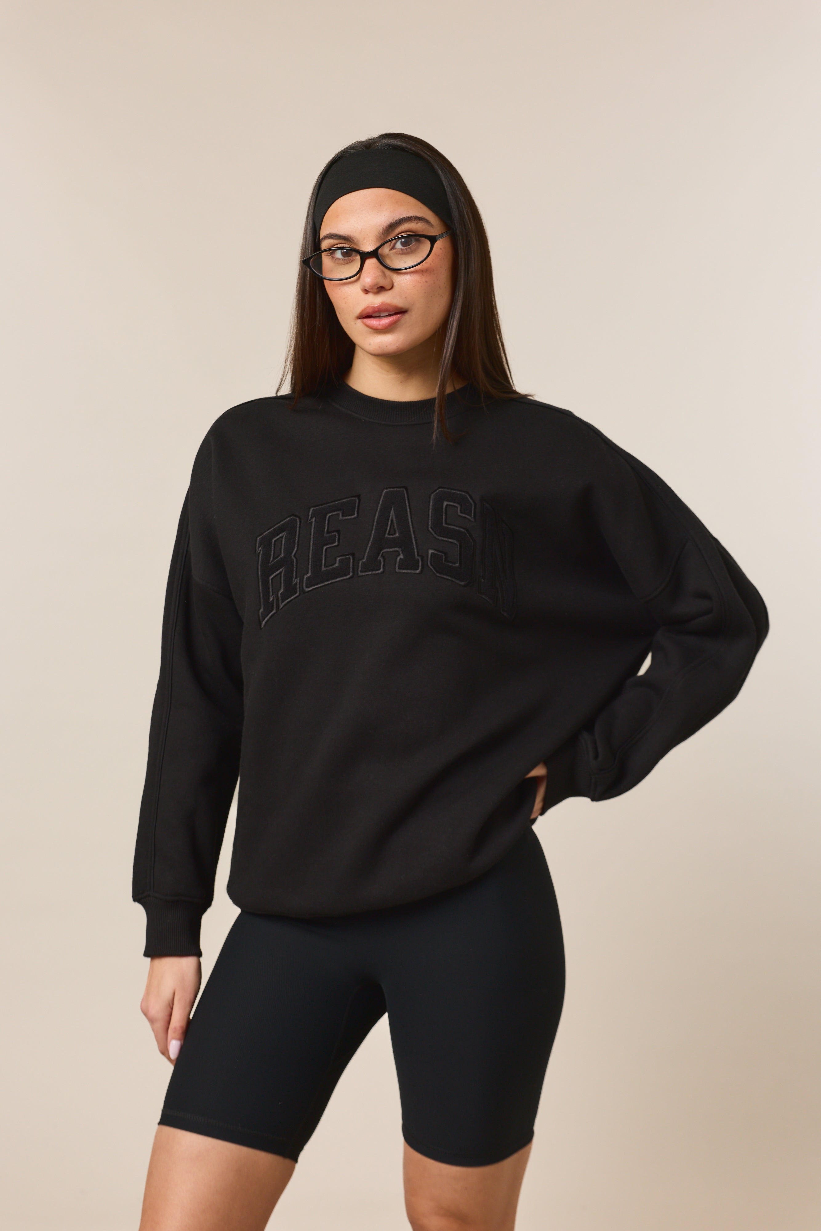 Oversized Branded Crew Neck Sweatshirt - Core Black – reasn