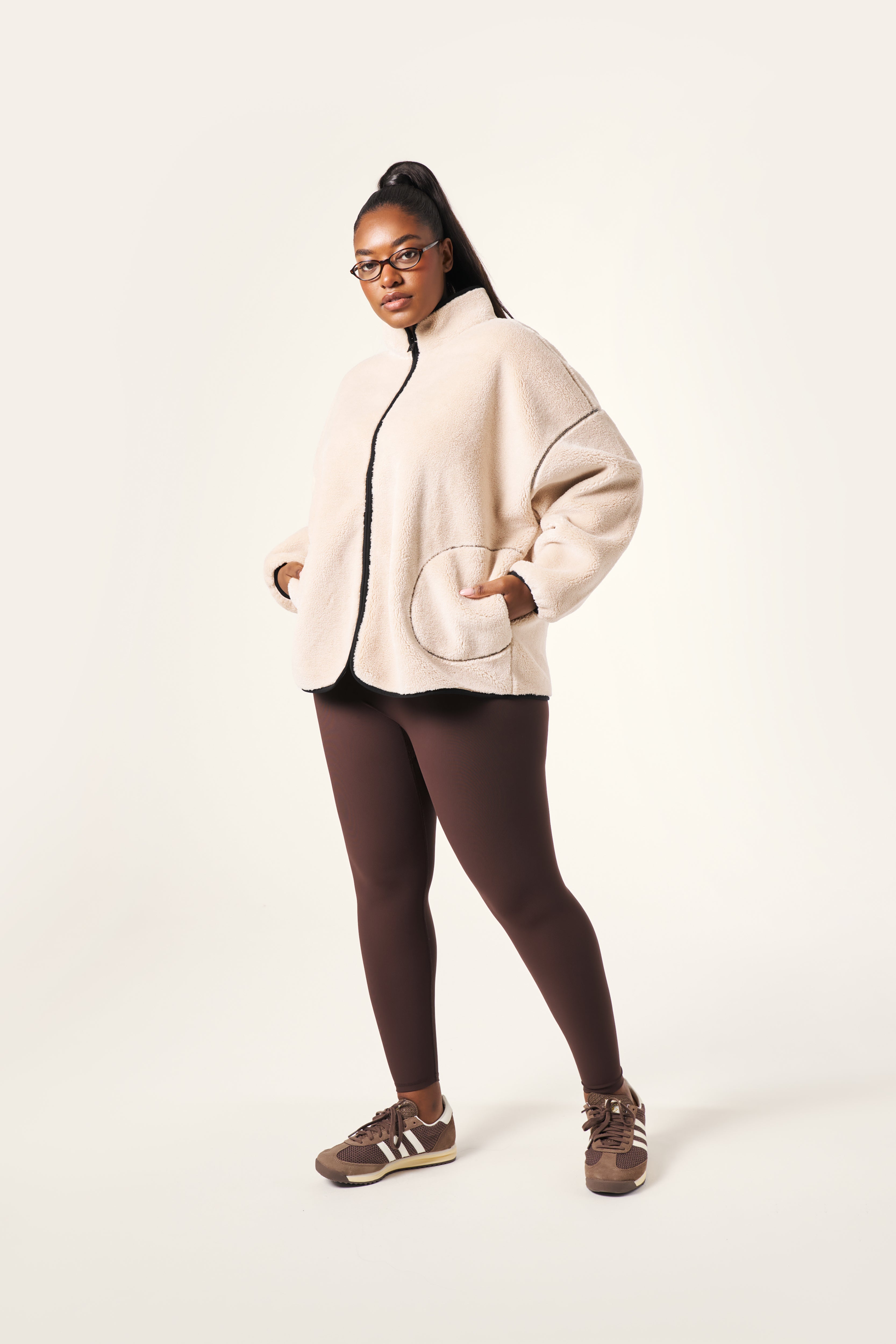 Oversized Contrast Seam Zip Through Borg Jacket - Crème – reasn