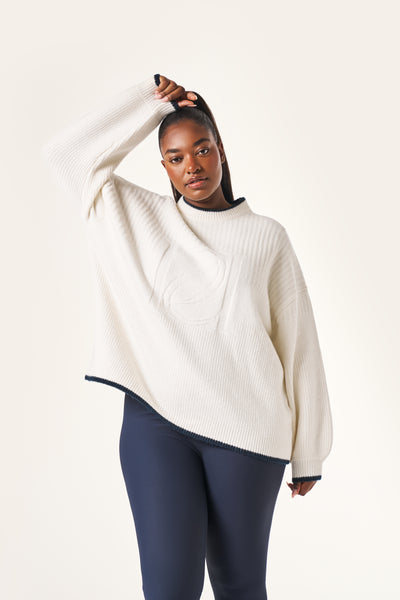 Contrast Tipping Premium Emblem Knit Jumper - Crème