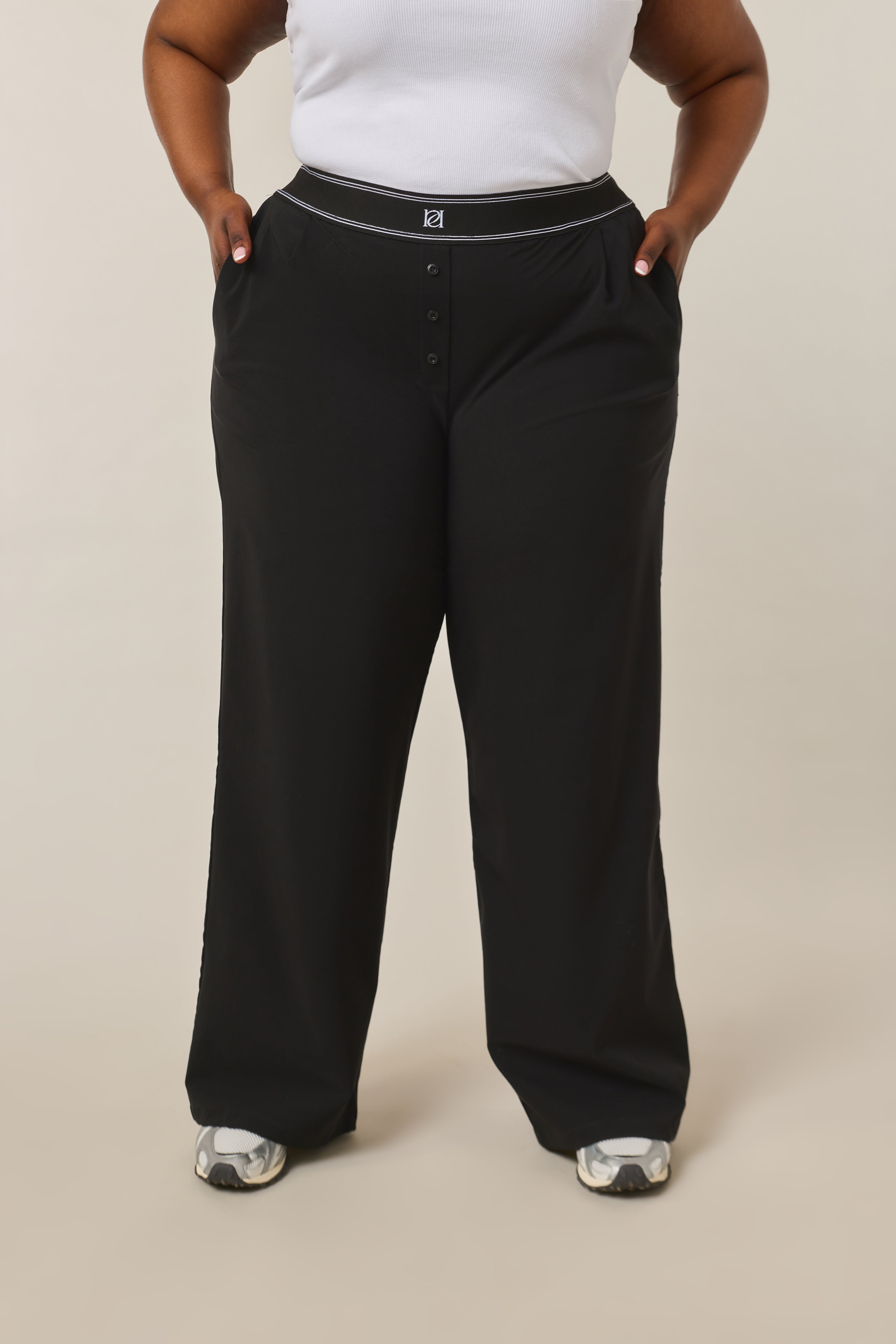 The Everyday Trousers - Core Black – reasn