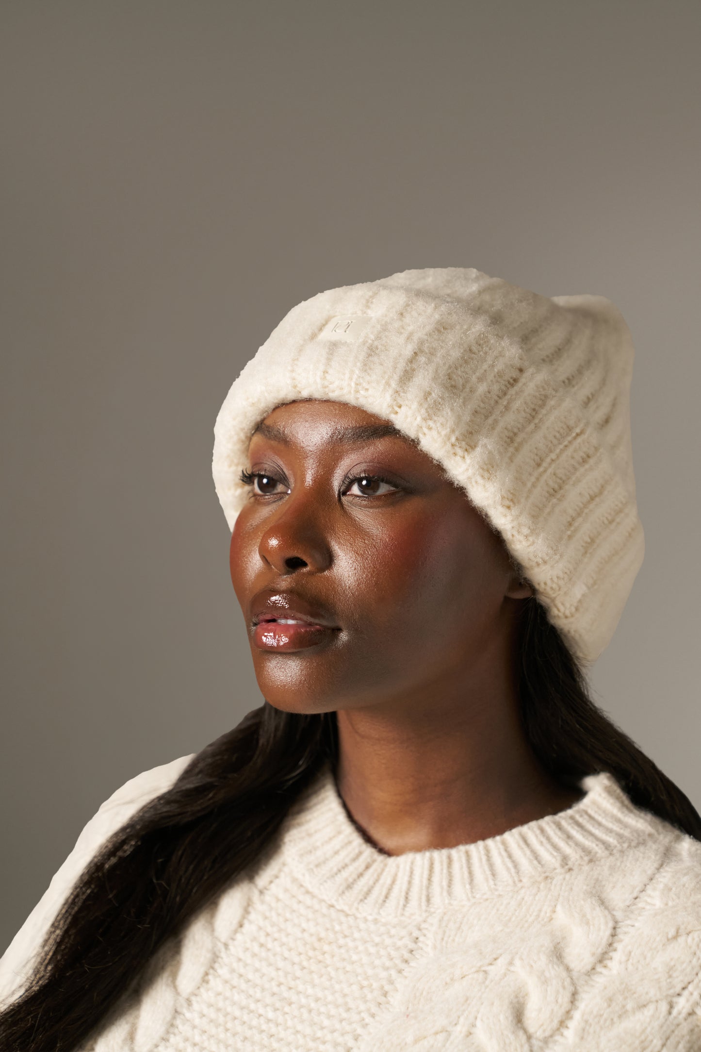 Fluffy Knitted Beanie Hat - Crème