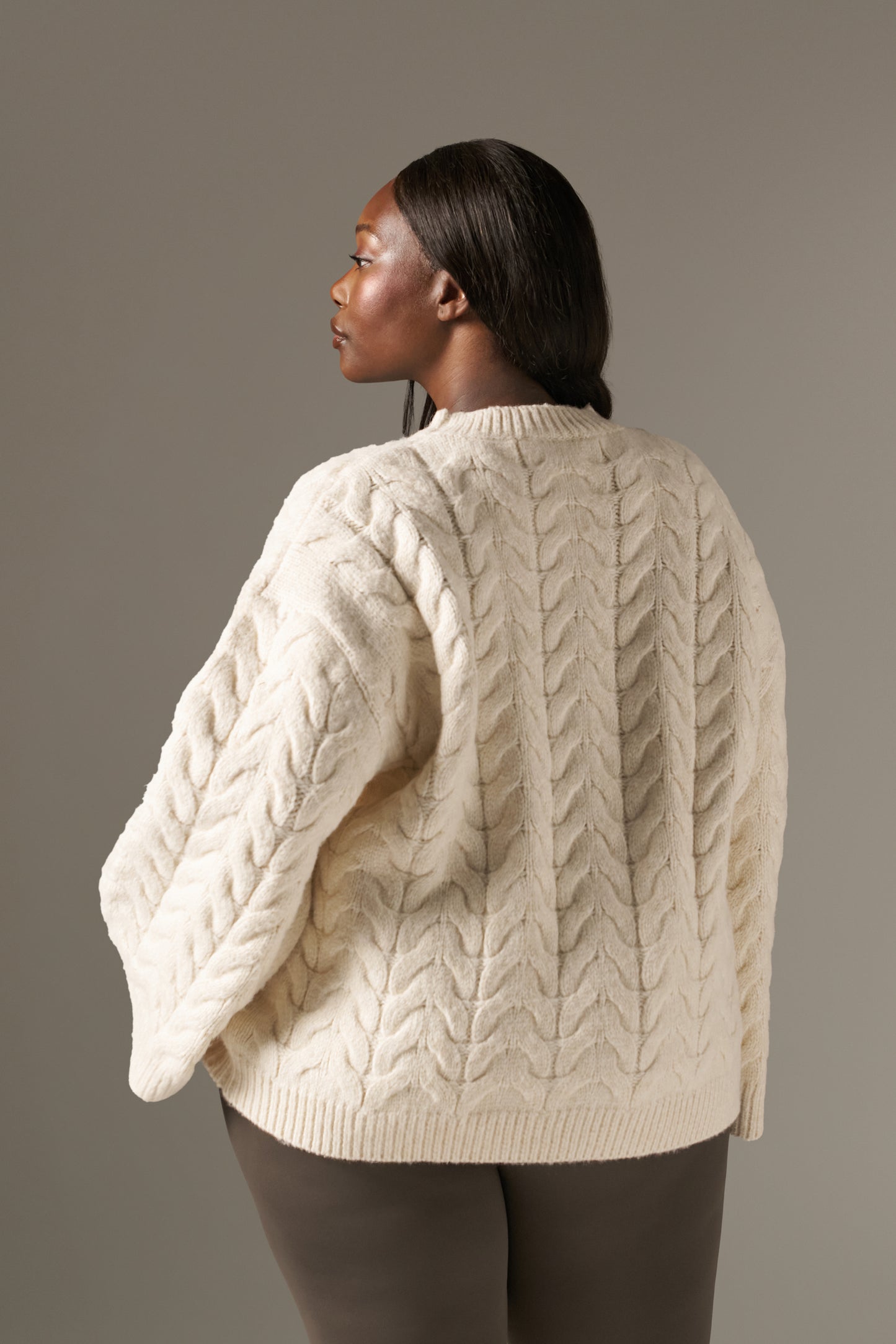 Chunky Cable Knitted Jumper - Crème