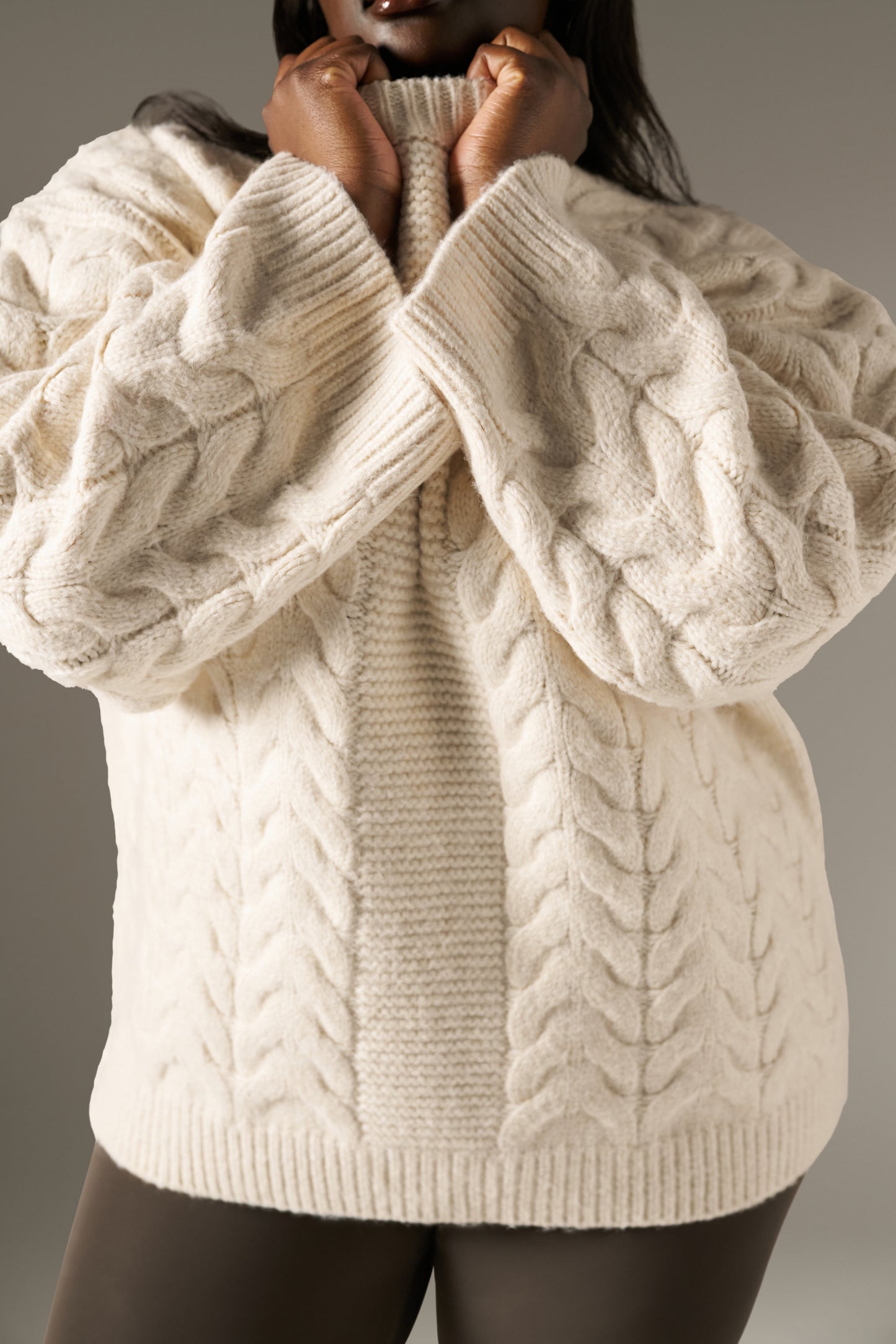 Chunky Cable Knitted Jumper - Crème