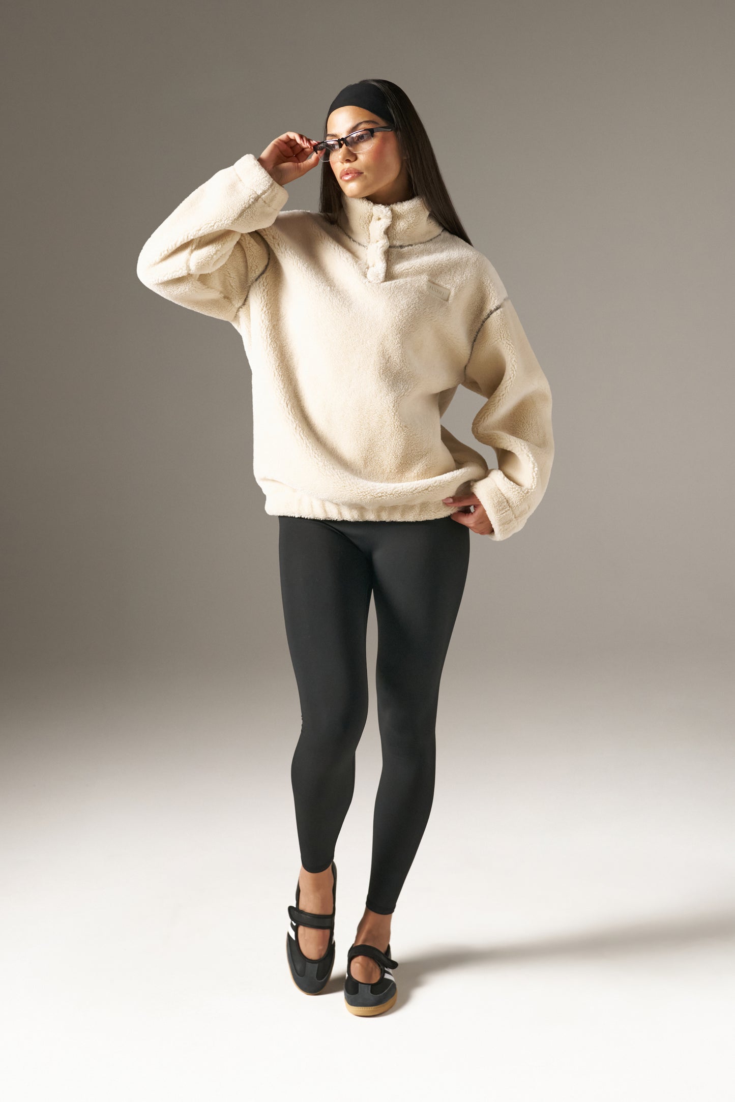 Popper Front Borg  Sweatshirt - Crème