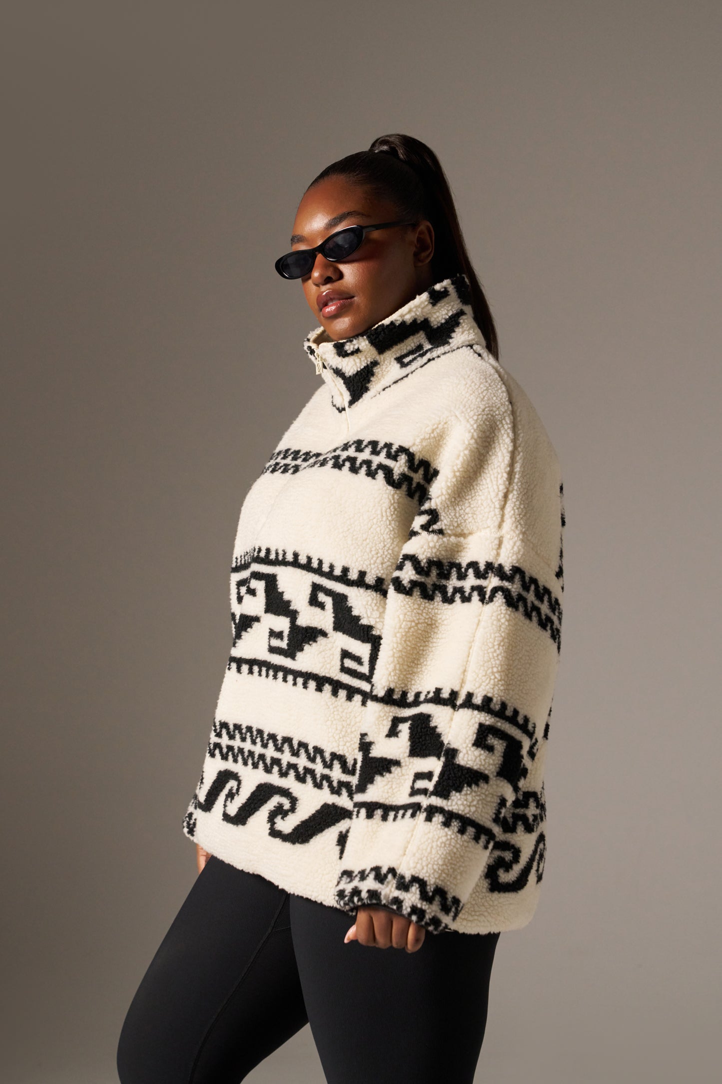 Aztec Detail Quarter Zip Borg Sweatshirt - Crème