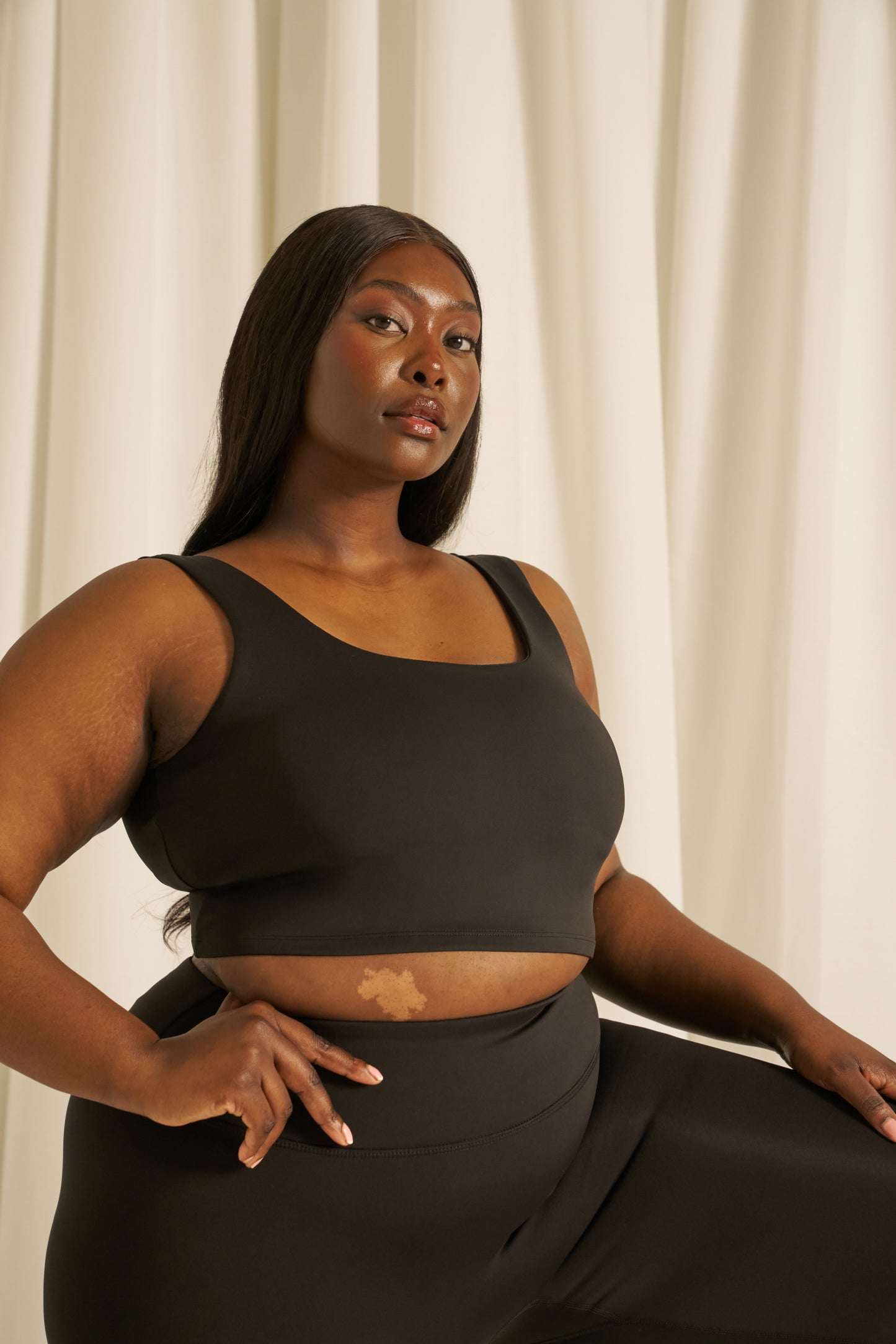 Smoothform Built In Bra Sports Bra - Core Black