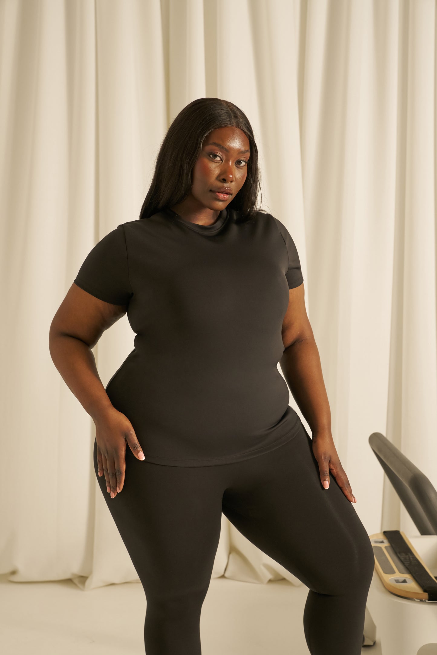 Smoothform Built In Bra Short Sleeve Top - Core Black