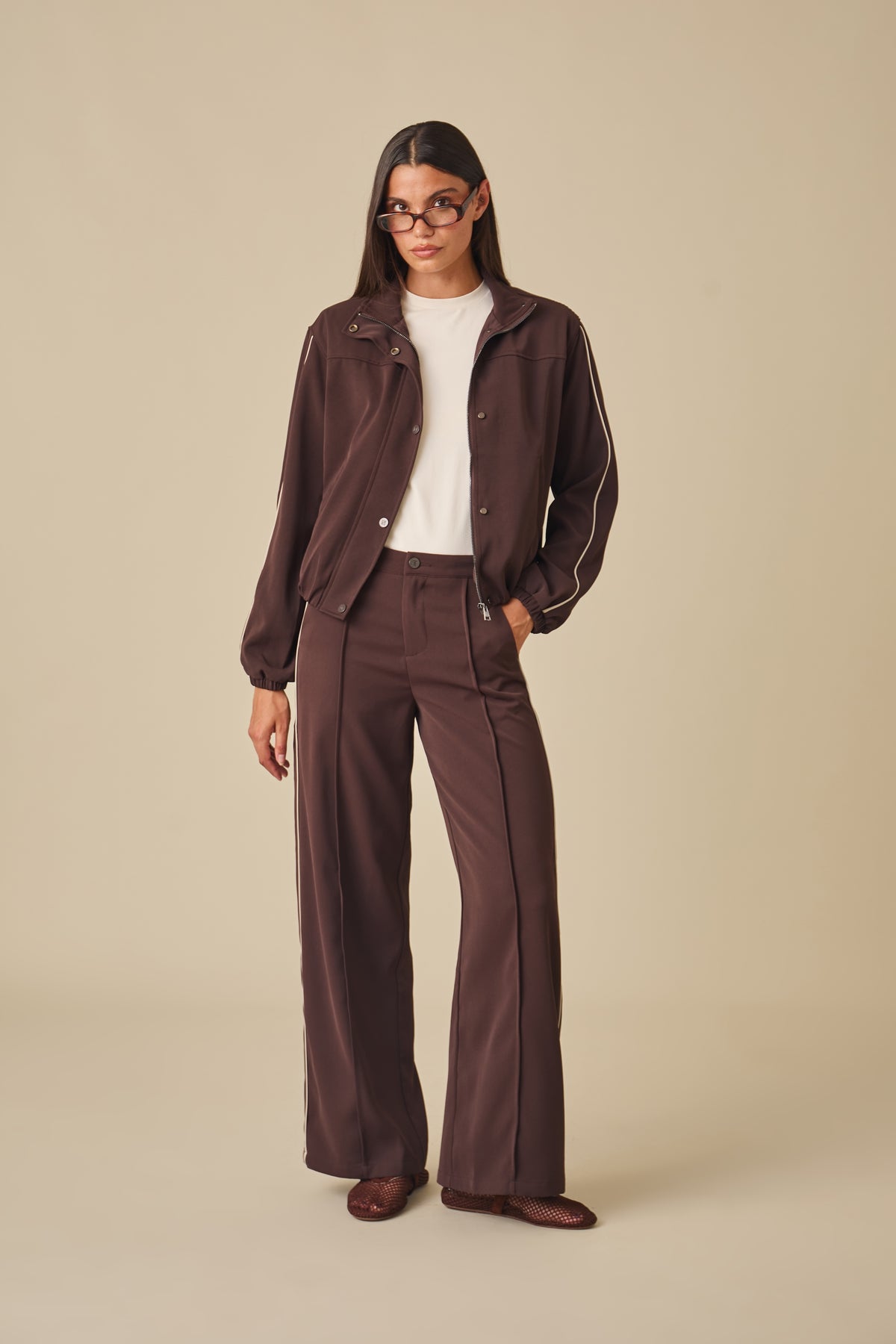 Adjustable Waist Smart Joggers - Espresso