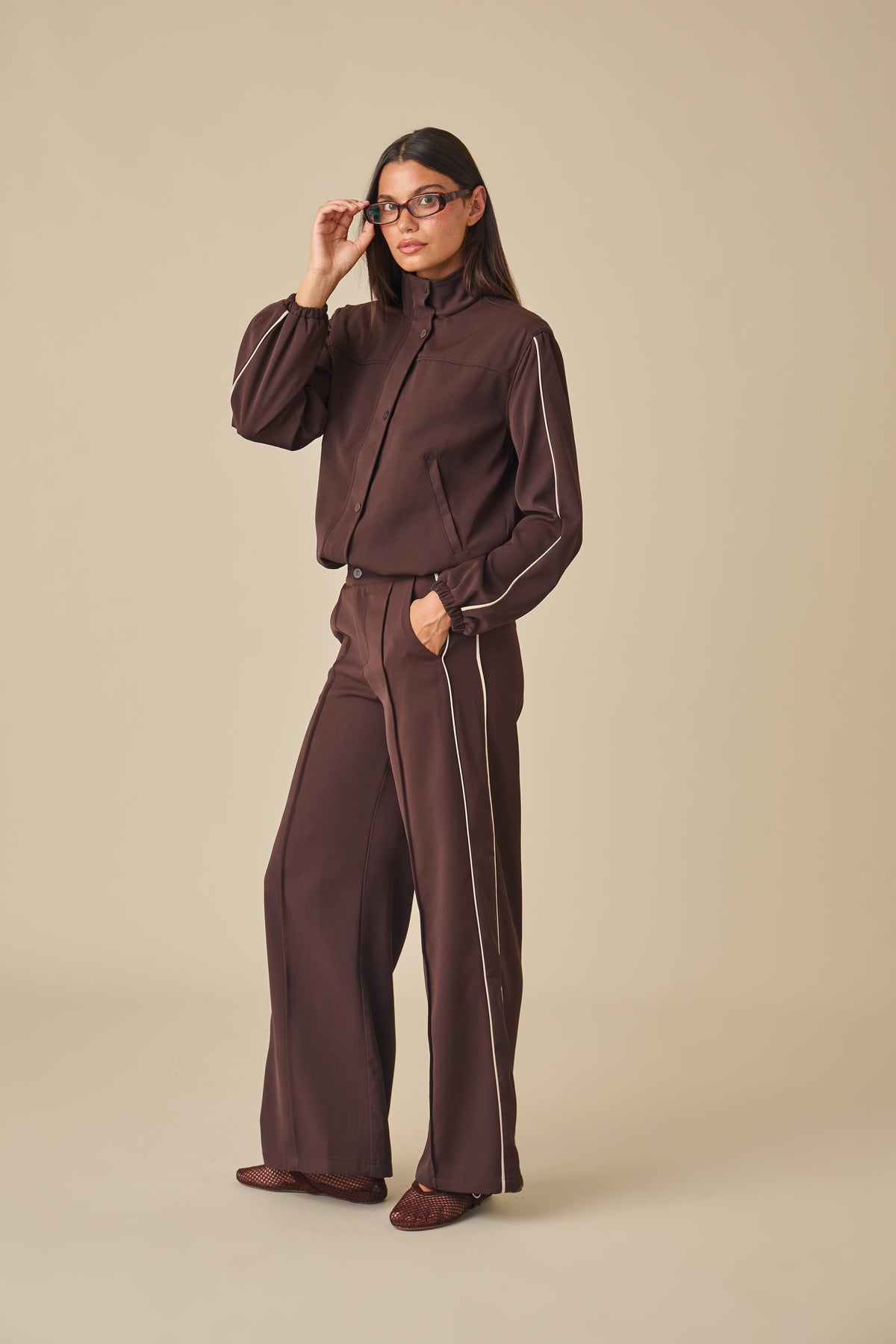 Adjustable Waist Smart Joggers - Espresso