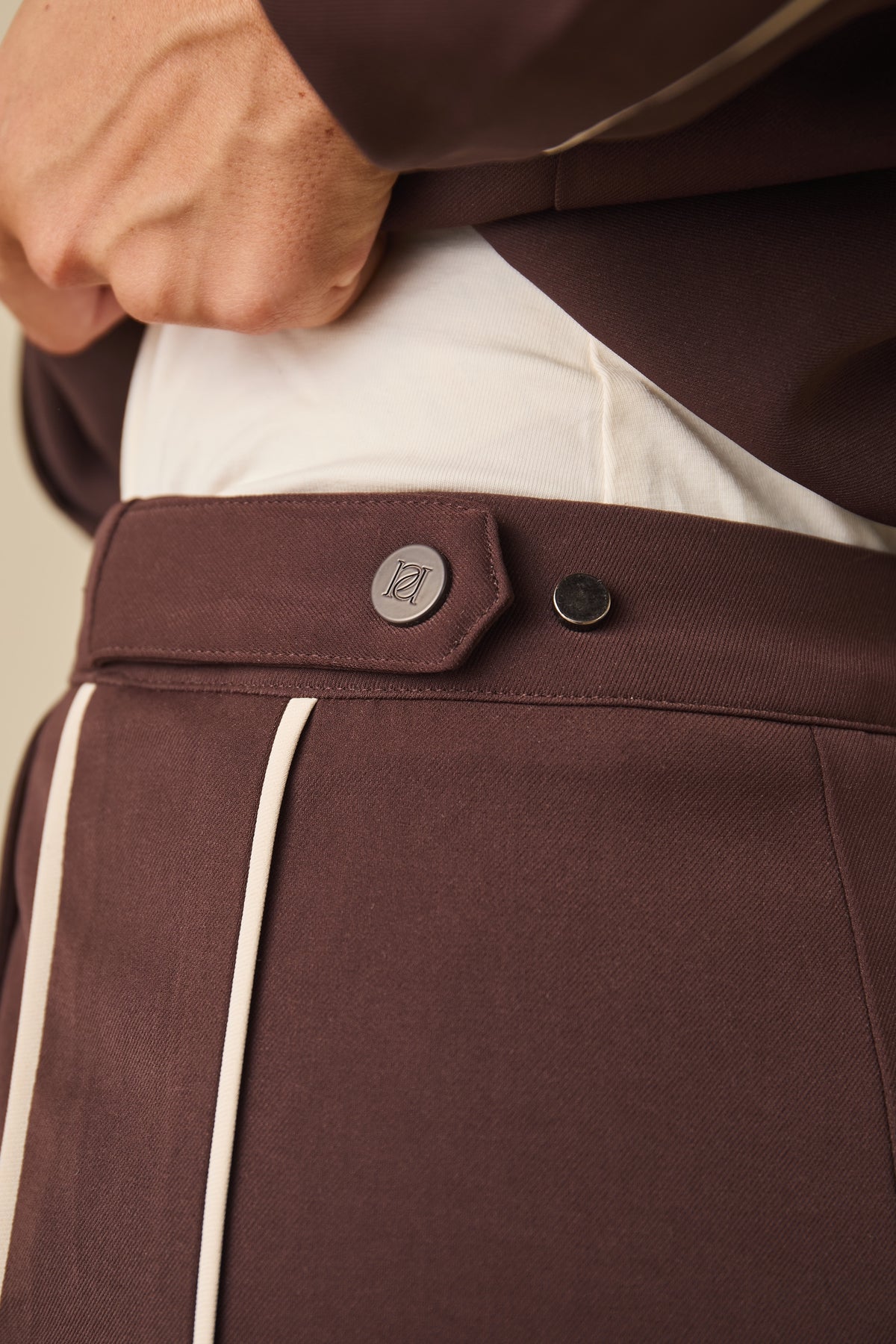 Adjustable Waist Smart Joggers - Espresso