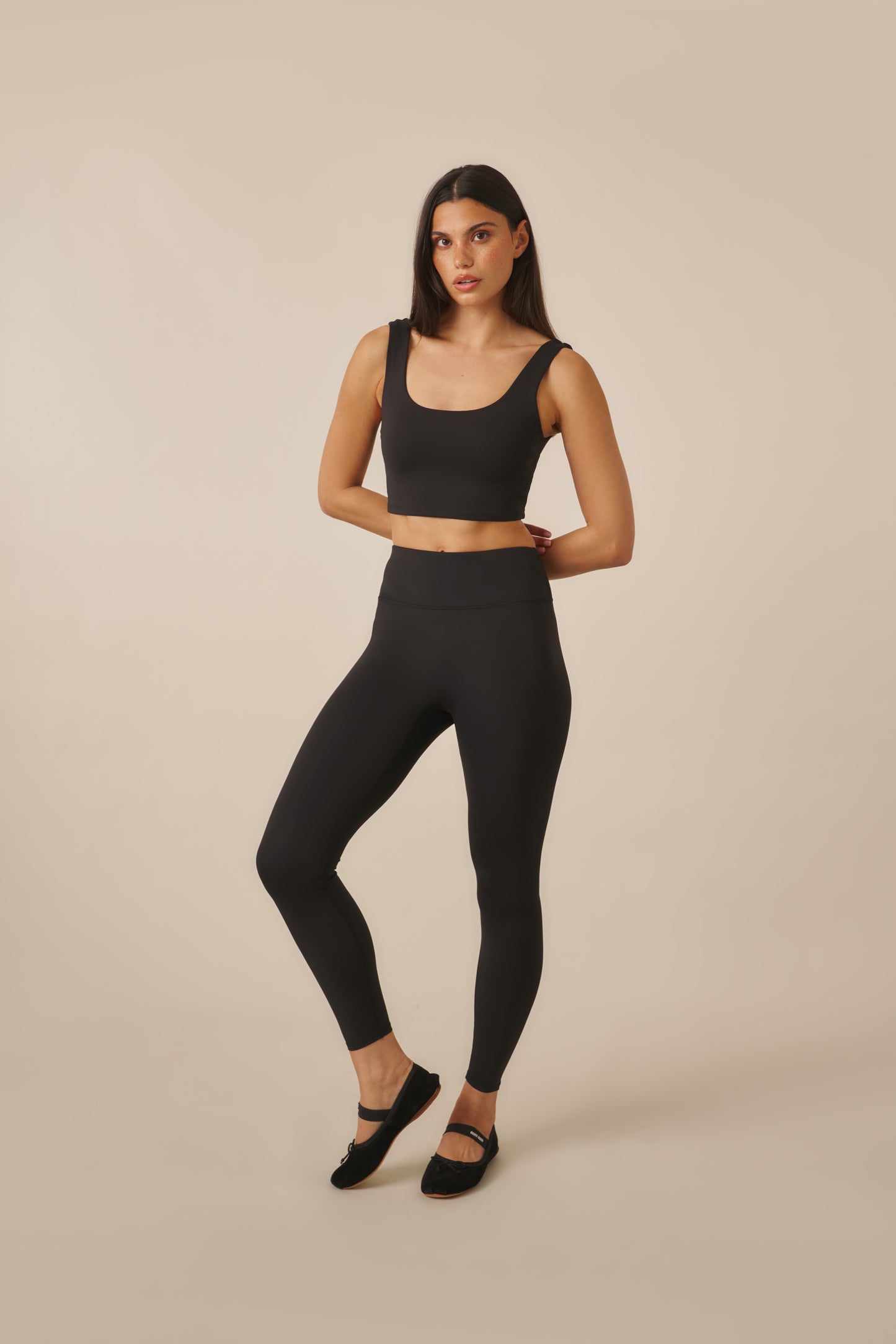 Smoothform Built In Bra Sports Bra - Core Black