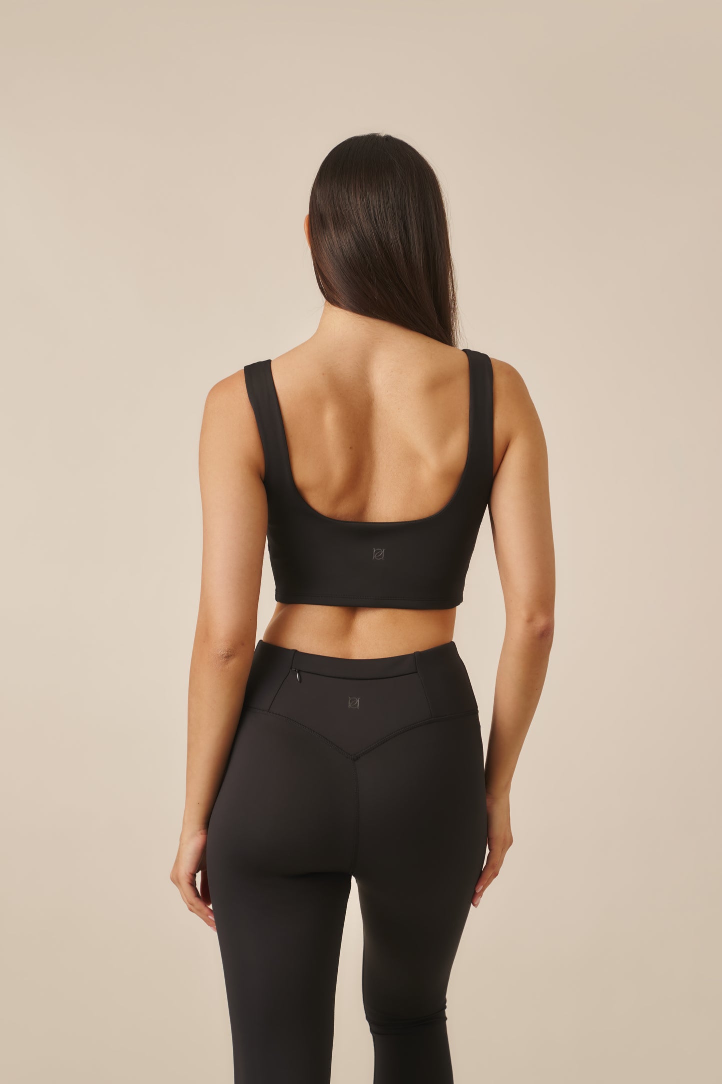 Smoothform Built In Bra Sports Bra - Core Black