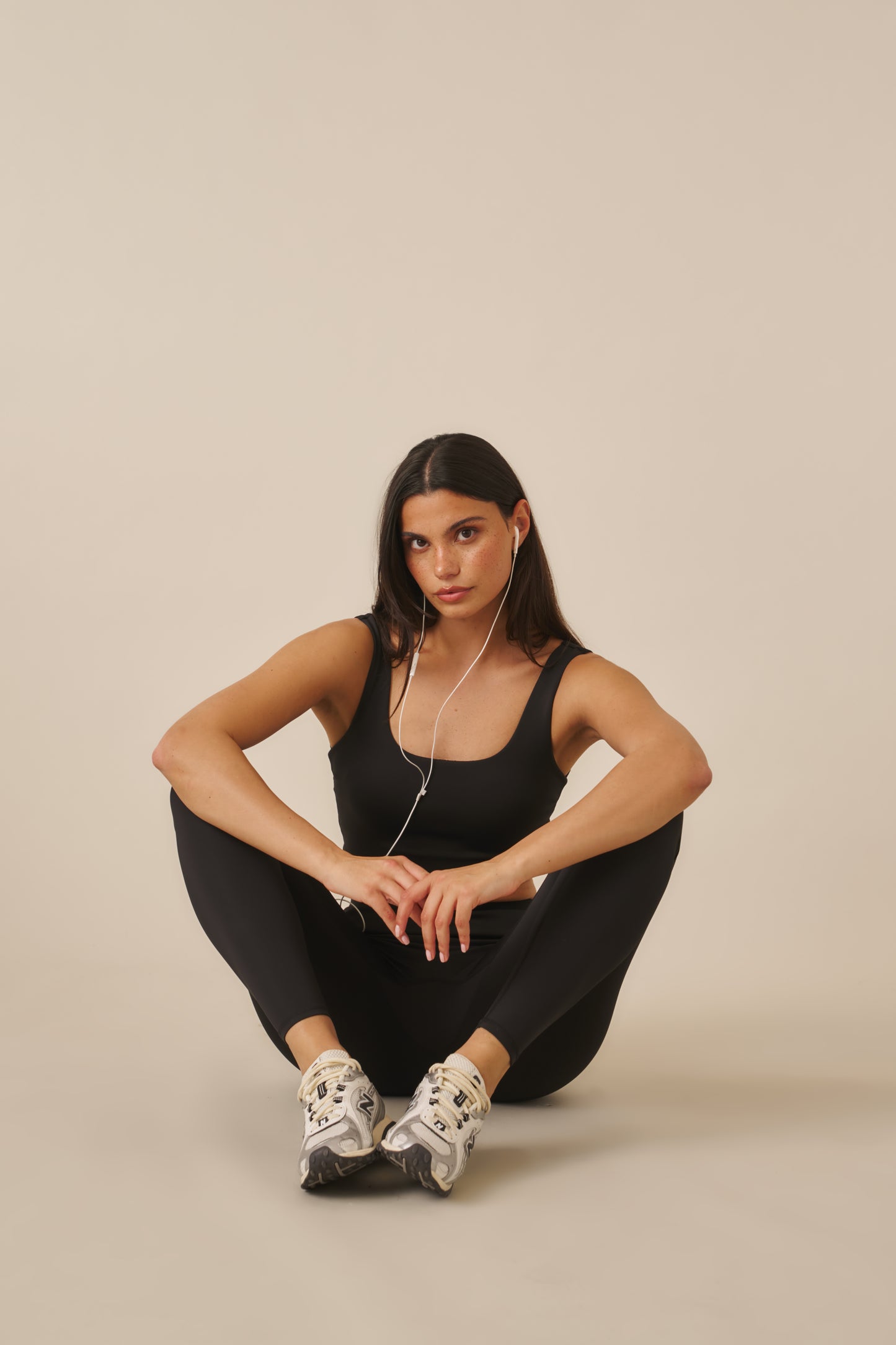 Smoothform Built In Bra Sports Bra - Core Black