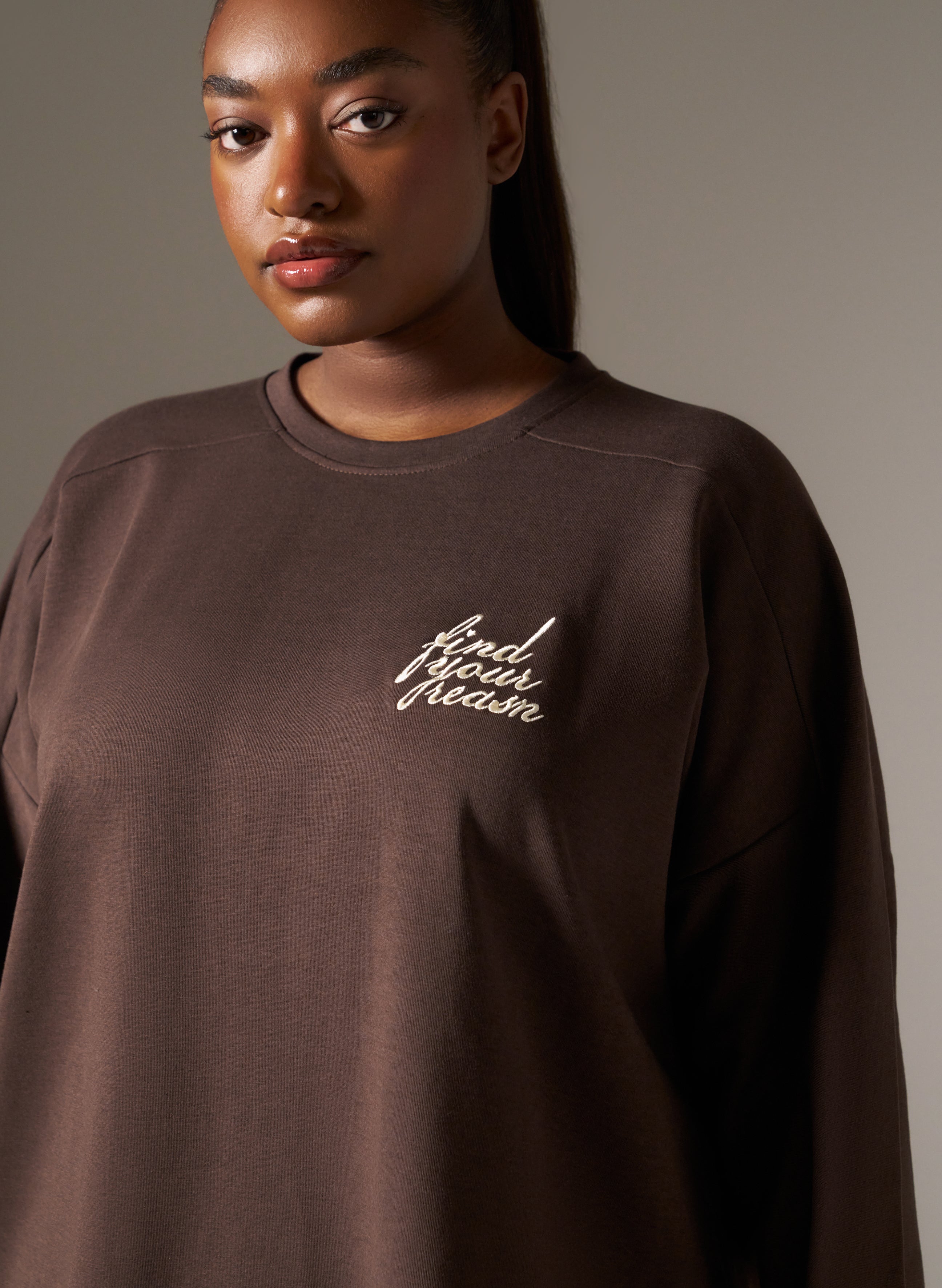Oversized Long Sleeve Structured T Shirt- Espresso – reasn