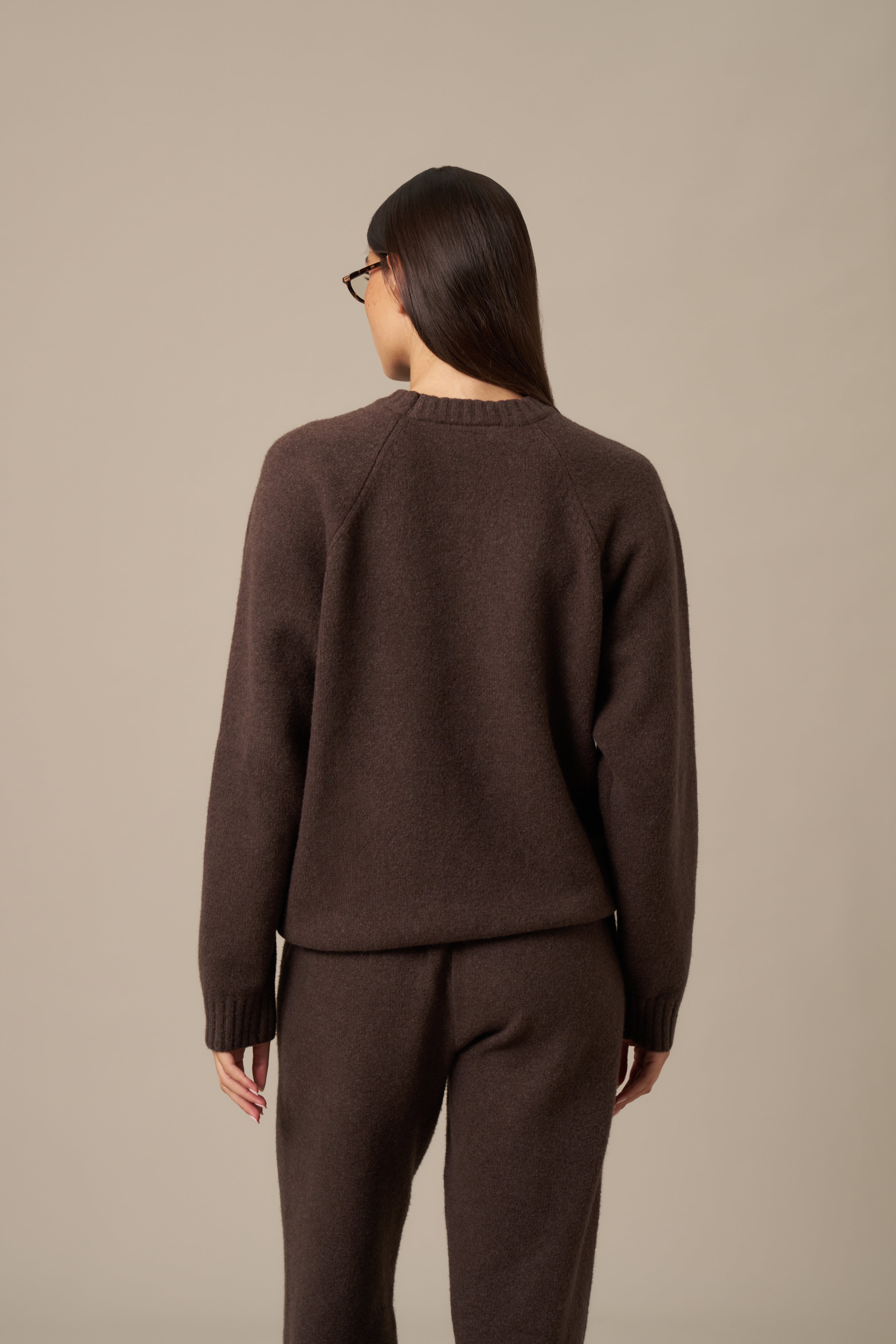 Knitted Crew Neck Oversized Jumper - Espresso – reasn