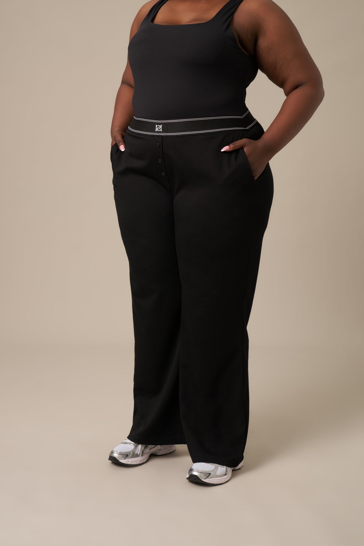 The Soft Touch Everyday Trousers - Core Black