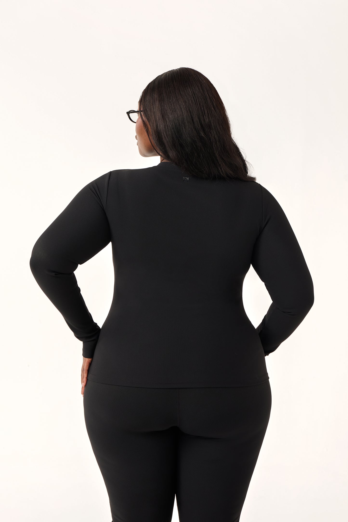 The Sculpt Crew Neck Built In Bra Top - Core Black