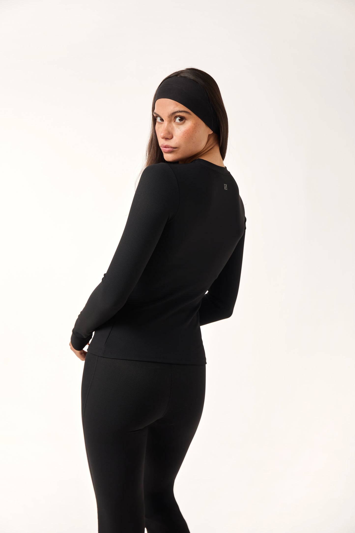 The Sculpt Crew Neck Built In Bra Top - Core Black