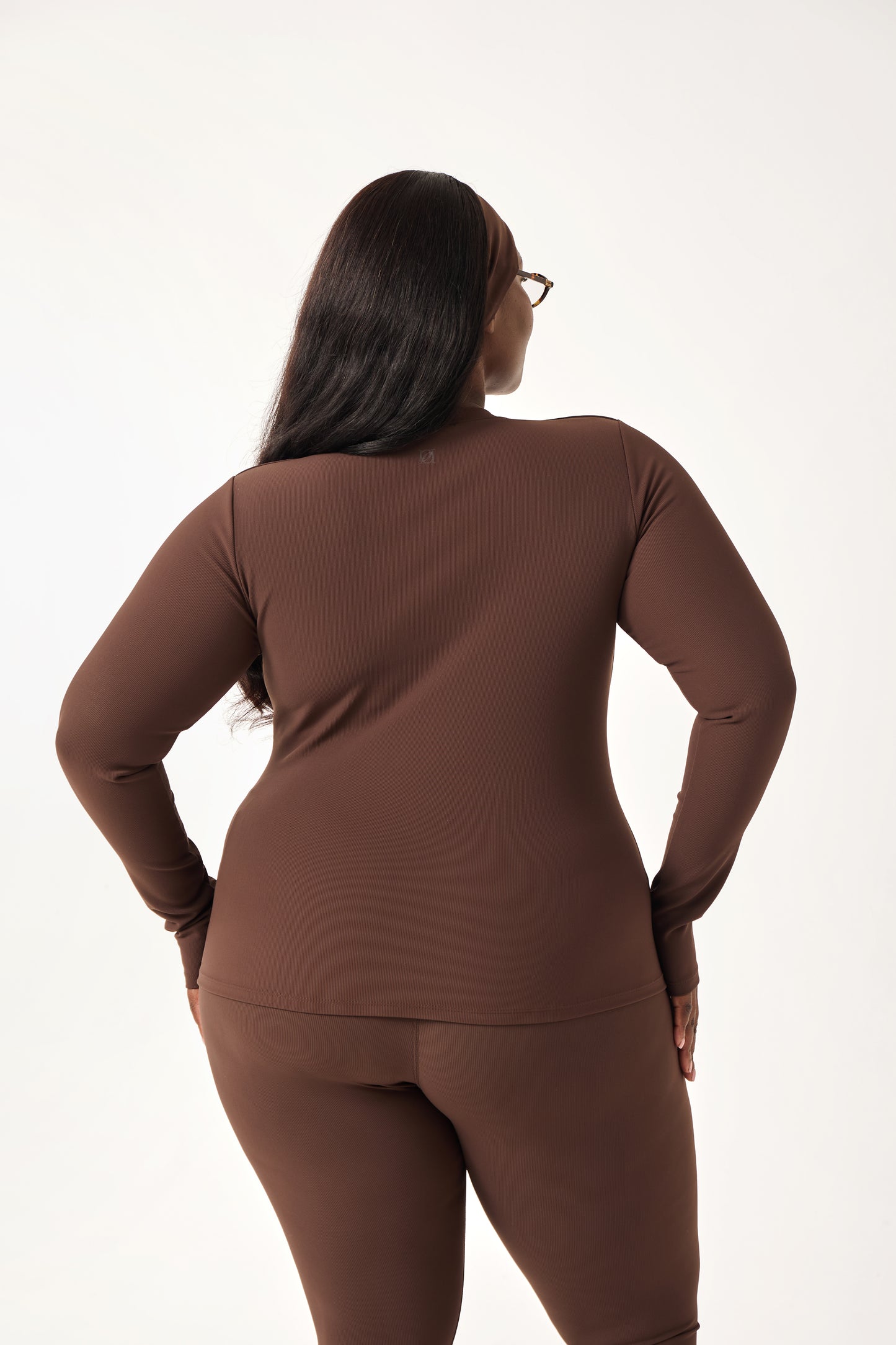 The Sculpt Crew Neck Built In Bra Top - Espresso