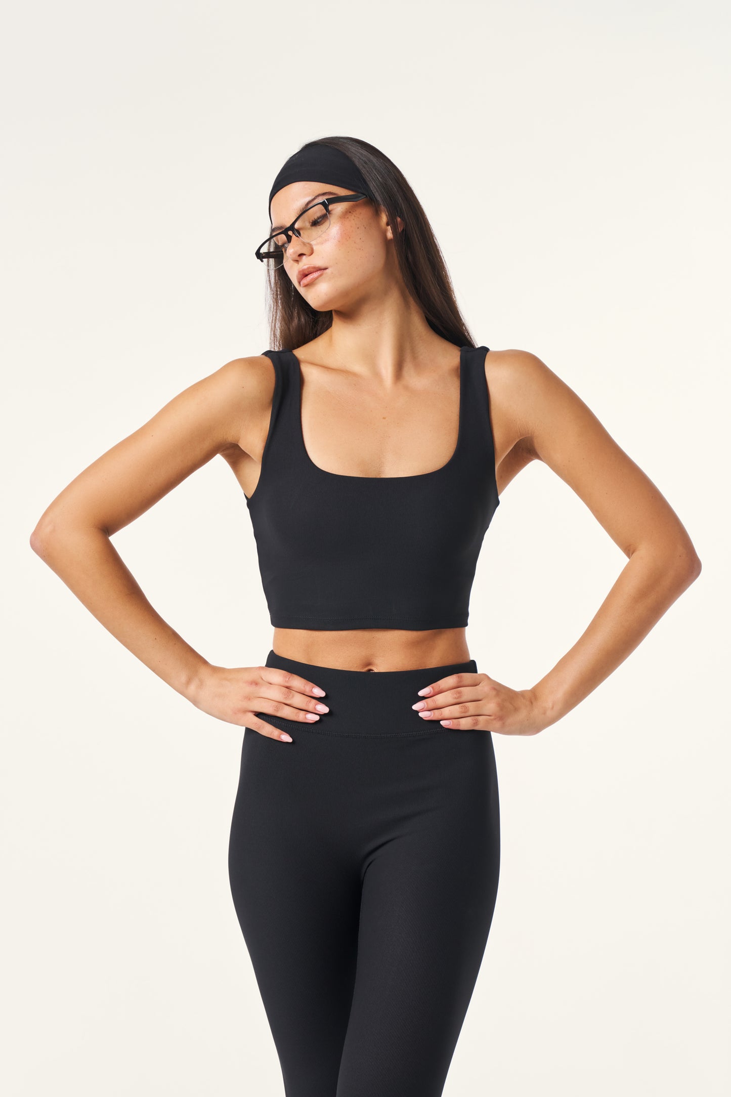The Sculpt Built In Sports Bra - Core Black